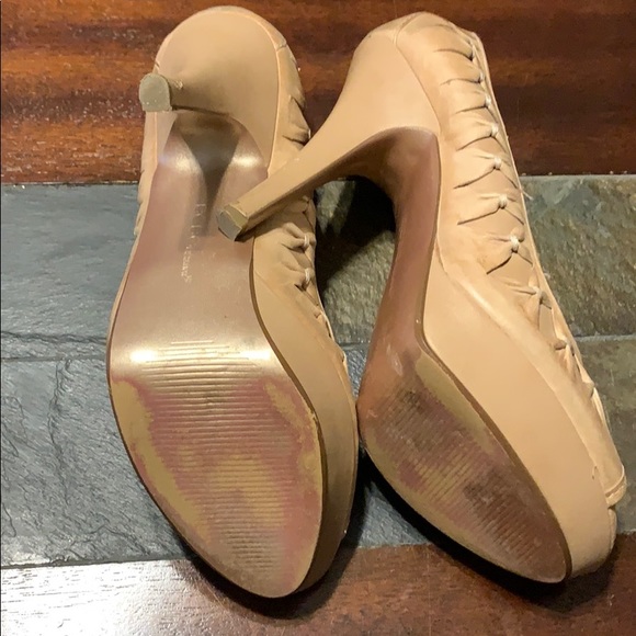 BCBG leather heels - Picture 3 of 3